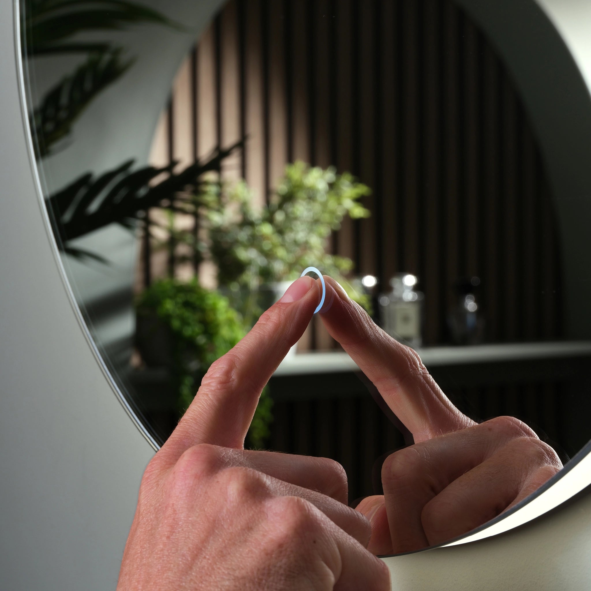 Halo Round LED Bathroom Mirror #size_500mm
