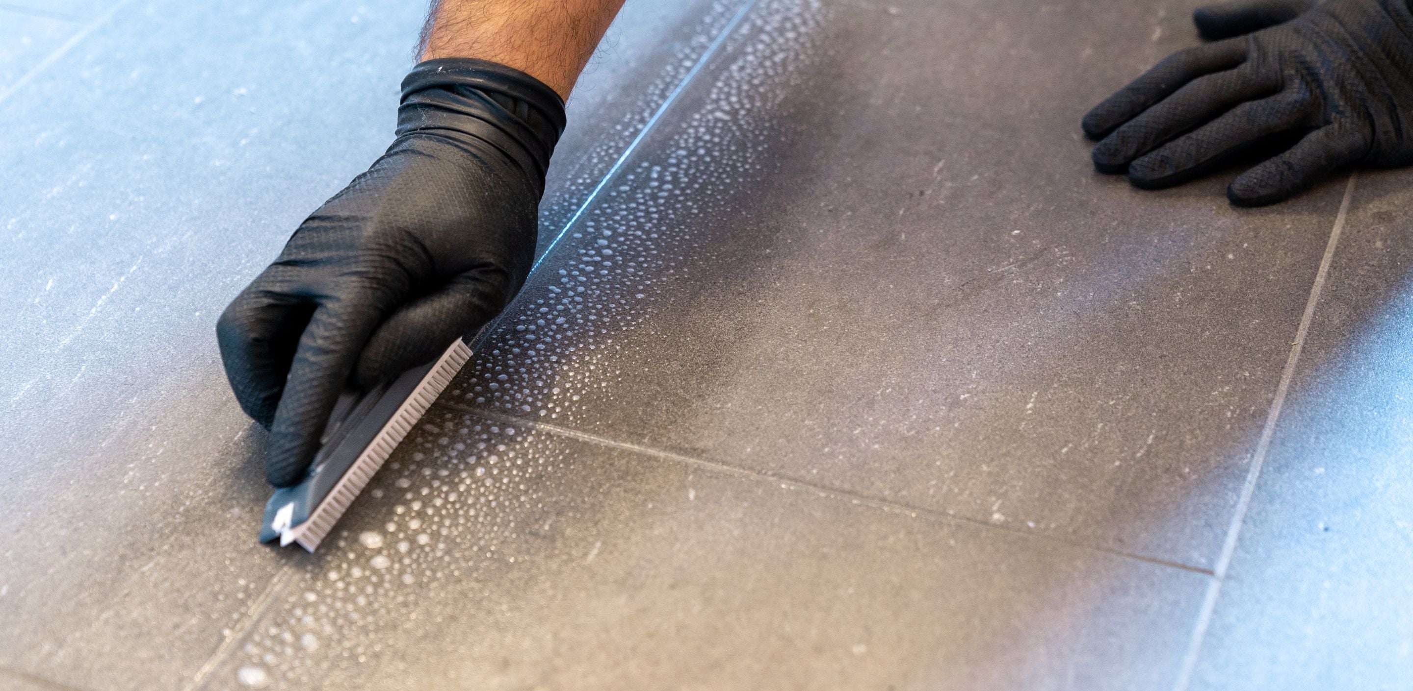 How to Clean Your Bathroom Tiles