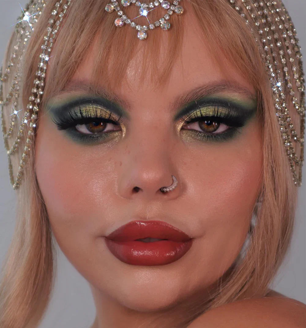 4 (Glam) Last Minute Christmas Party Makeup Ideas