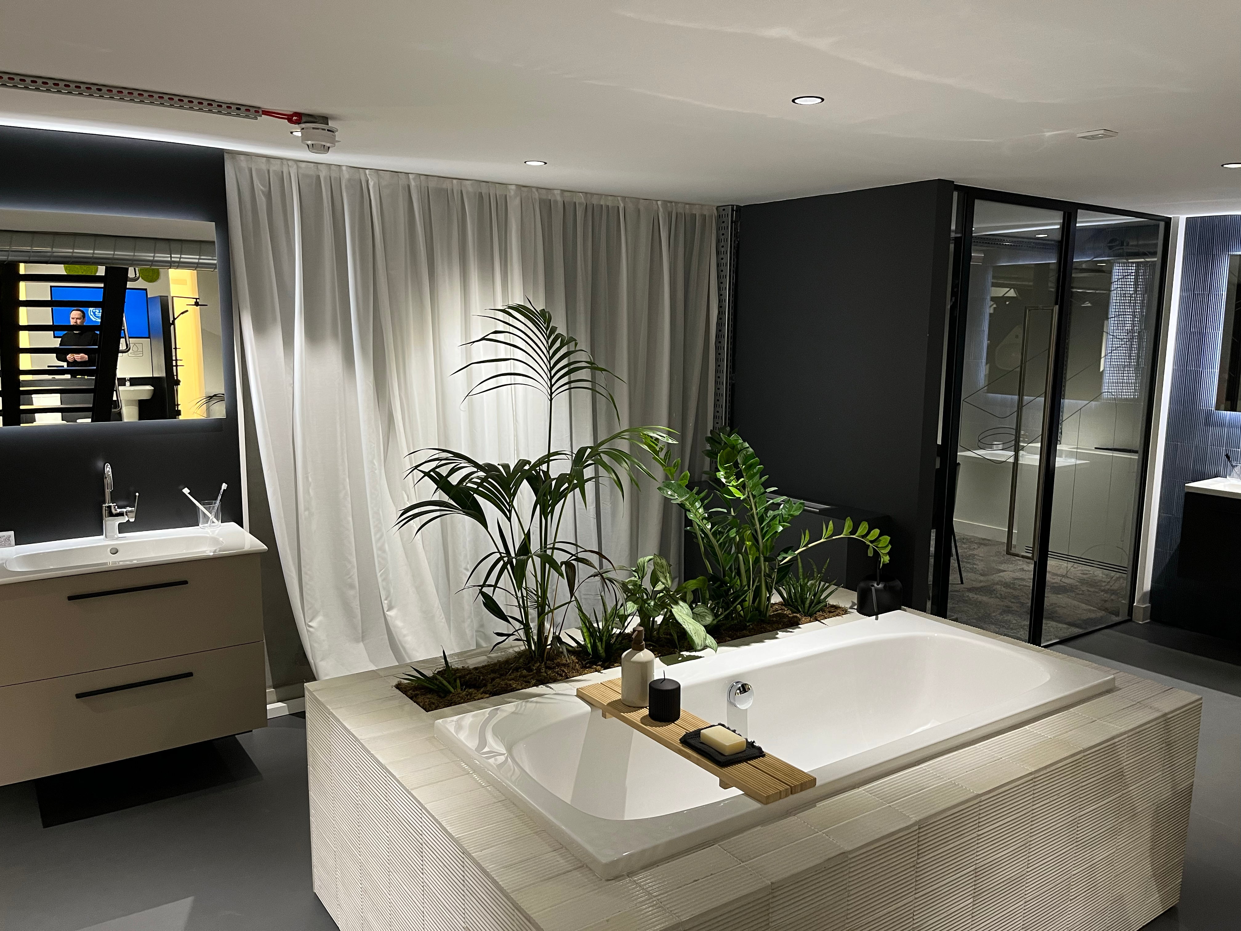 4 big bathroom trends, inspired by London’s design district.