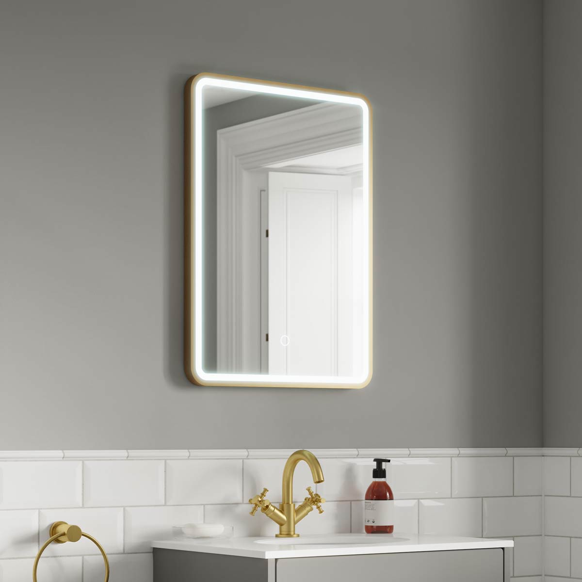 Kali Portrait LED Illuminated Mirror #colour_brass