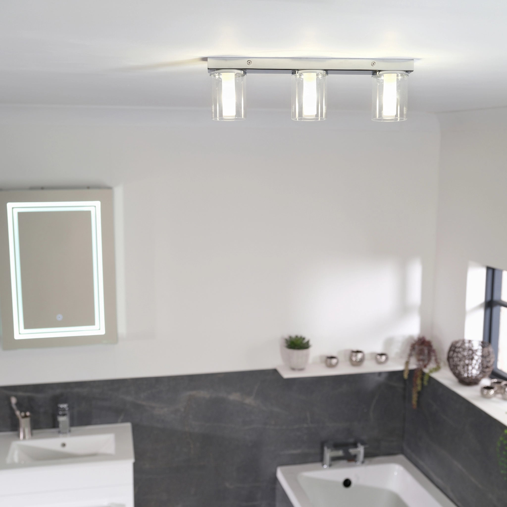 Astrae 3 Bar Spotlight