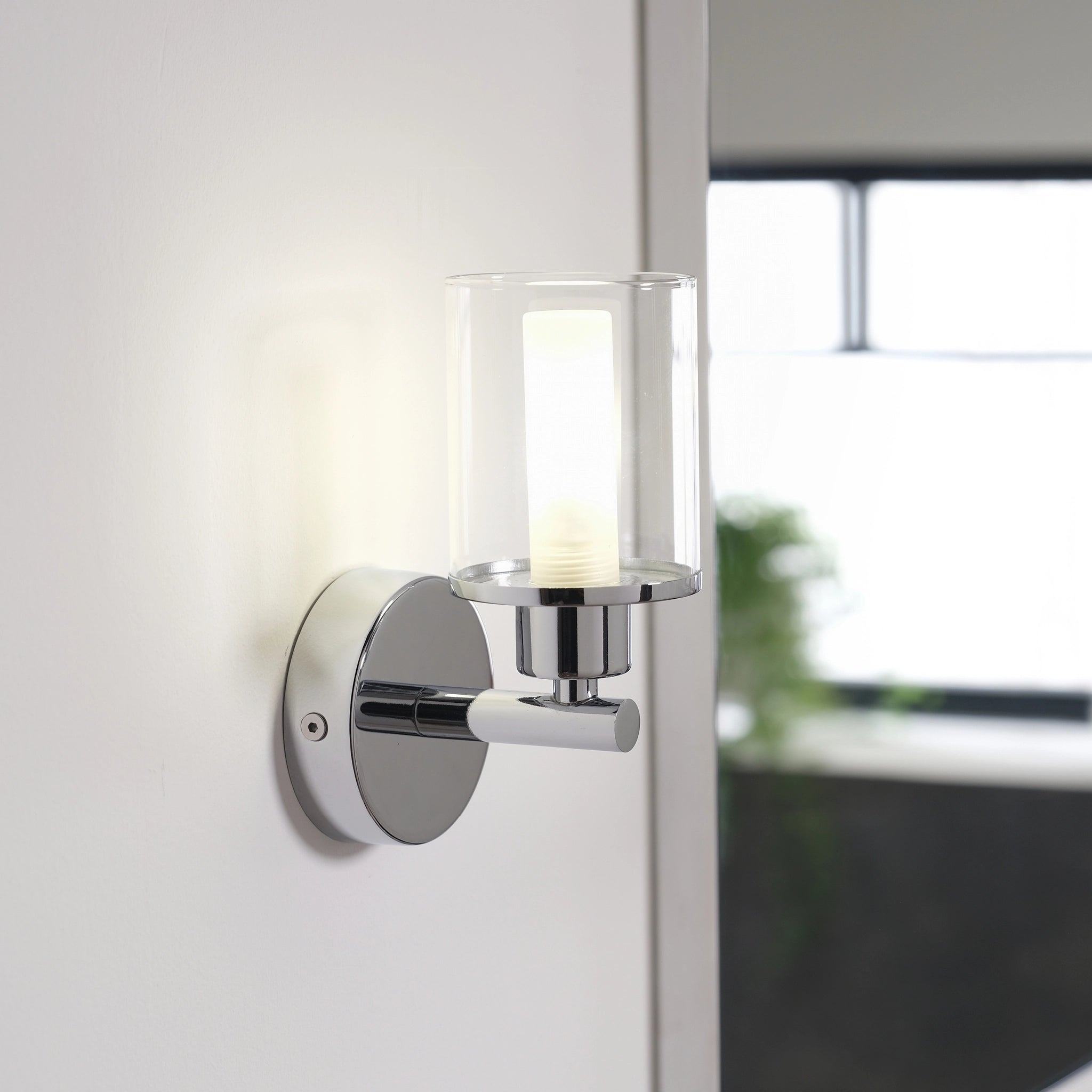 Astrae Wall Light #colour_chrome