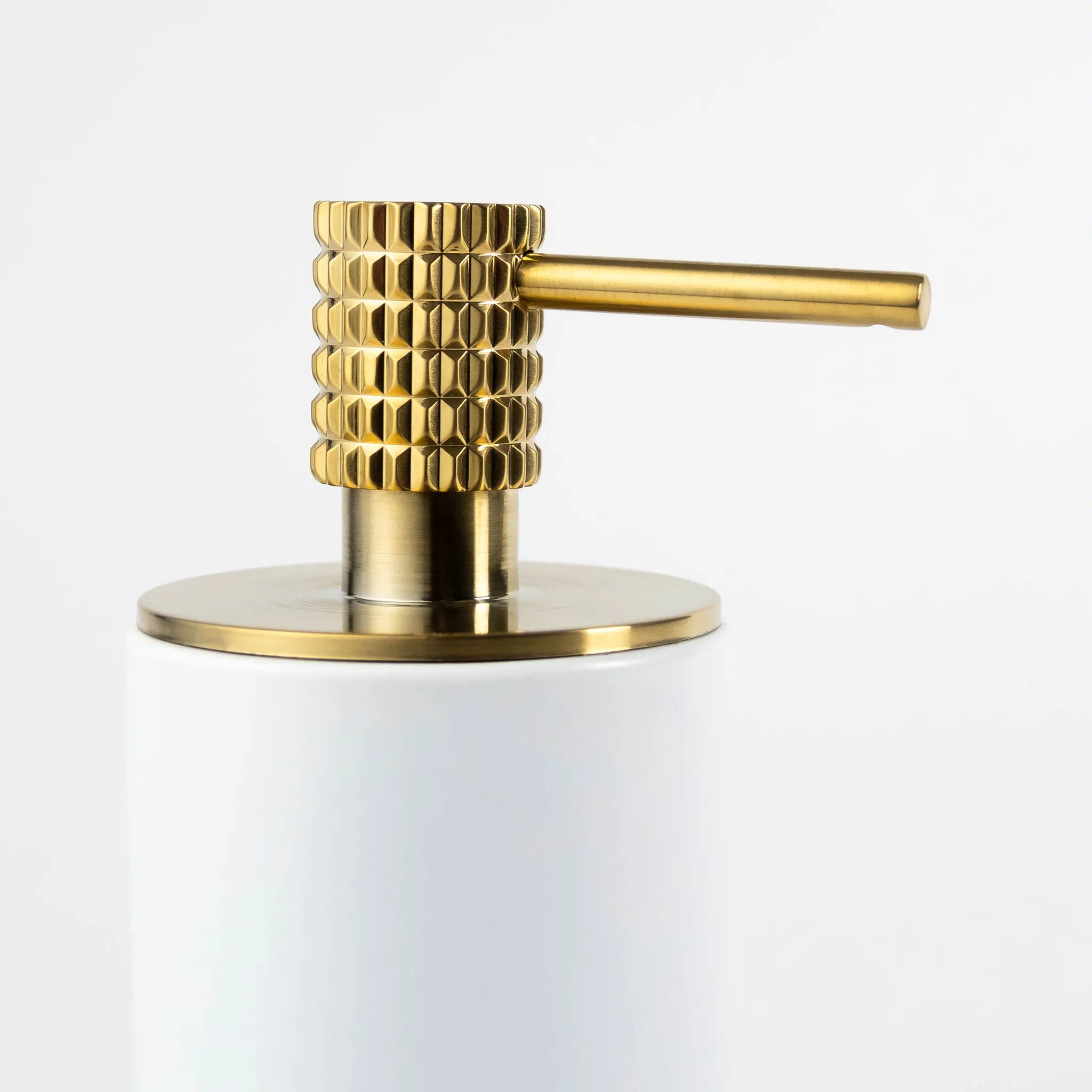 Elemental Round Soap Dispenser #colour_brass