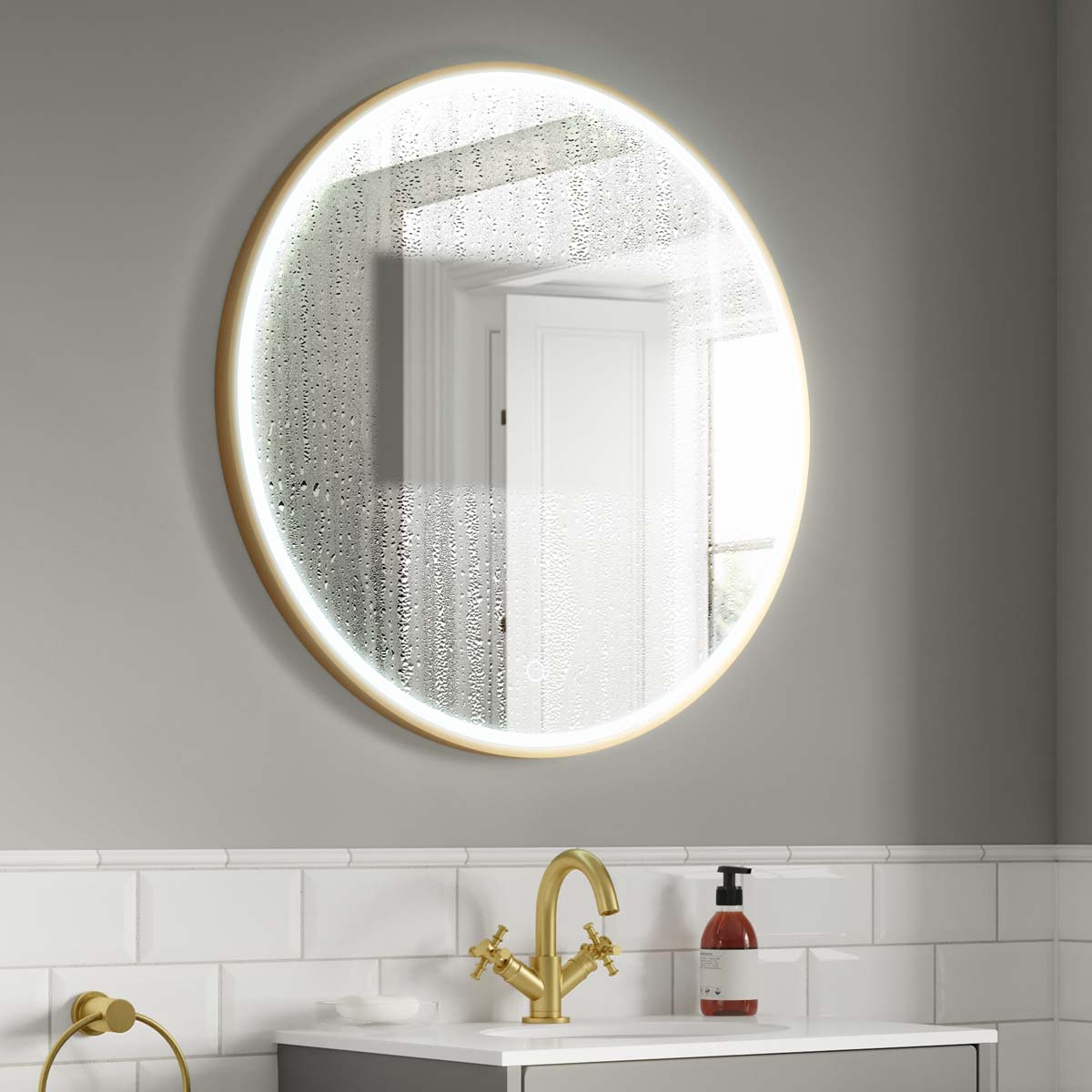 Kali Round LED Illuminated Mirror #colour_brass