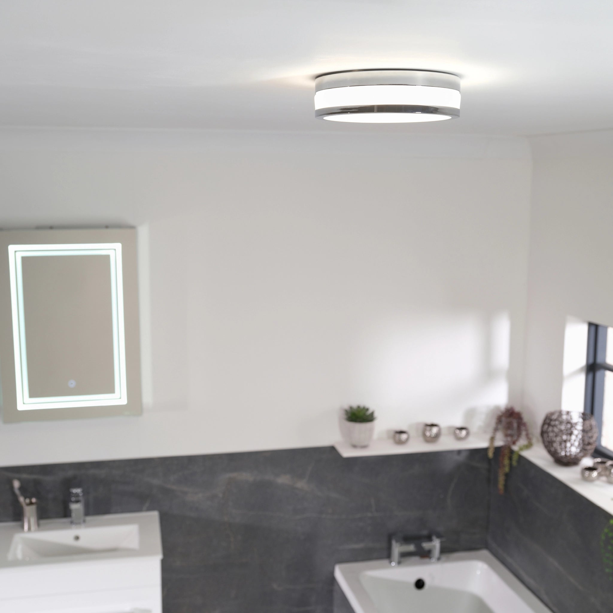 Kera Ceiling Light #colour_chrome
