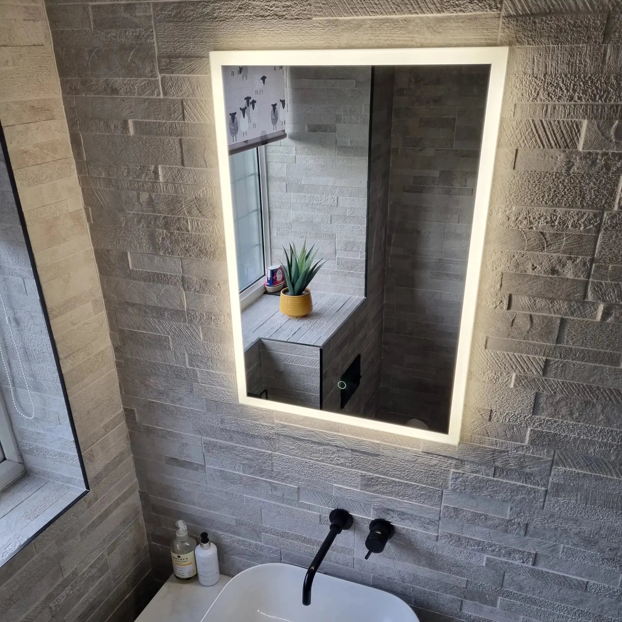 Malin Double Door 600x700mm Recessed LED Cabinet