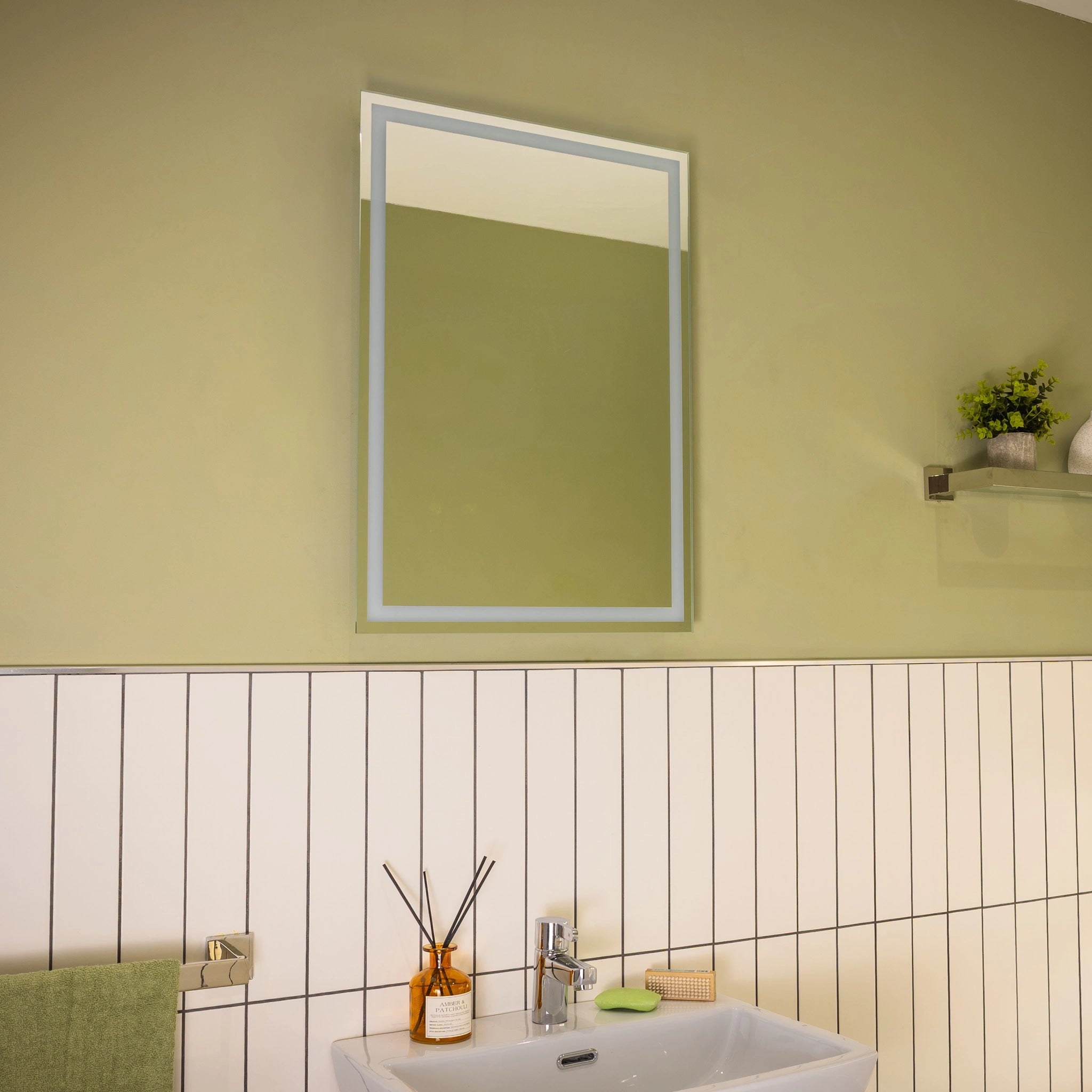 Laurel Battery LED Bathroom Mirror #size_500mm-x-700mm
