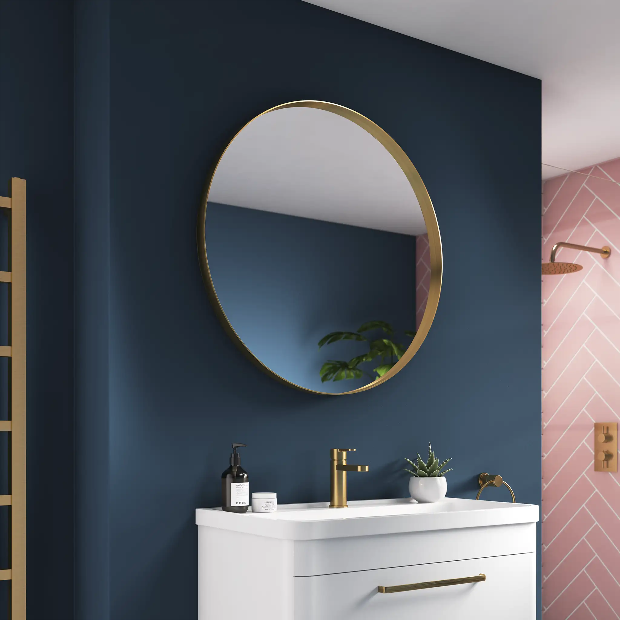 Onyx Round Deep Frame Mirror #colour_brass